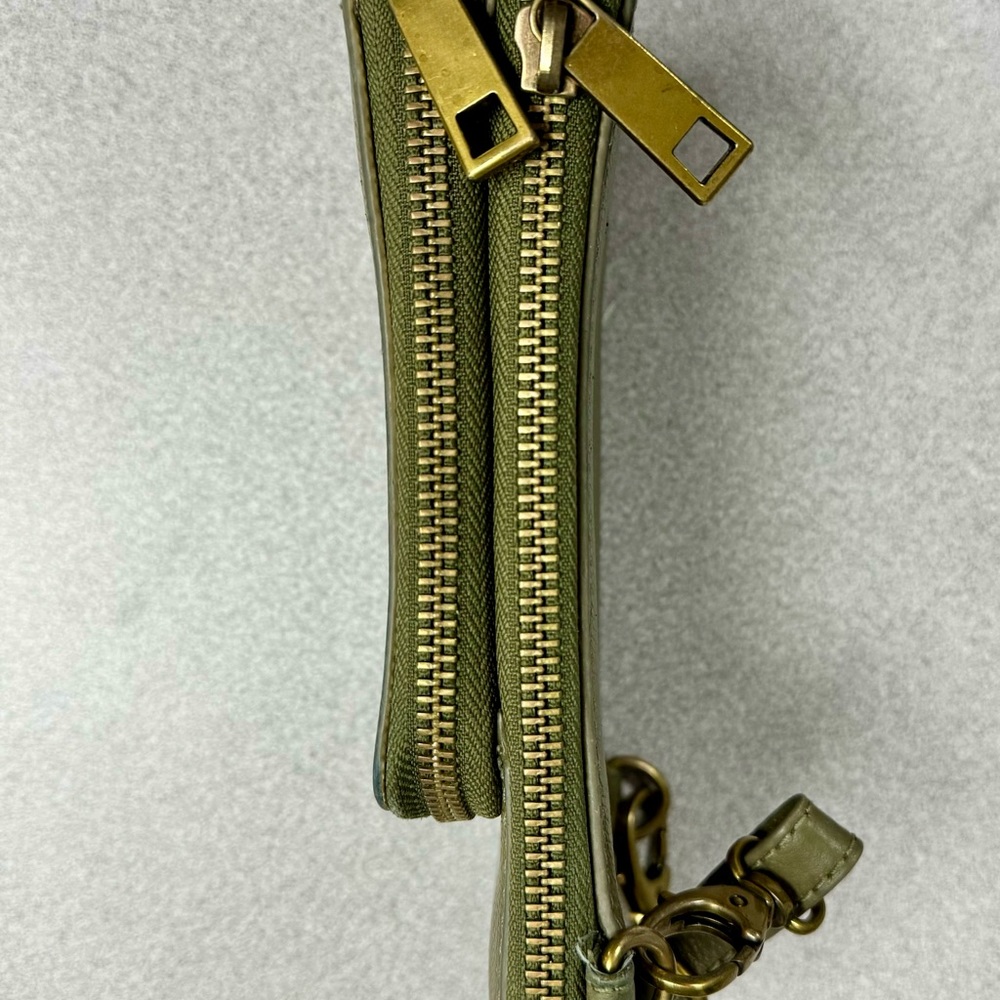 Fossil Crossbody Phone Wallet - image 8